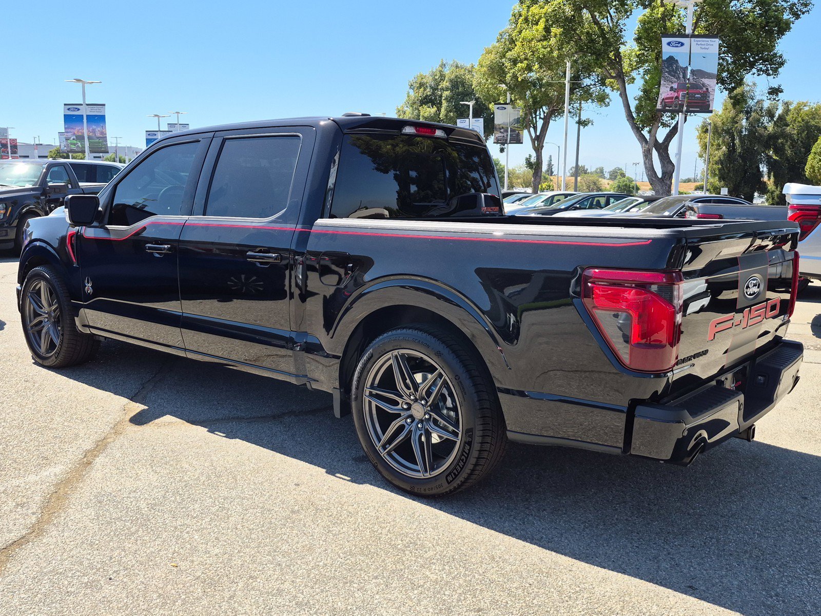 New 2026 Agate Black Metallic Ford XLT image 4