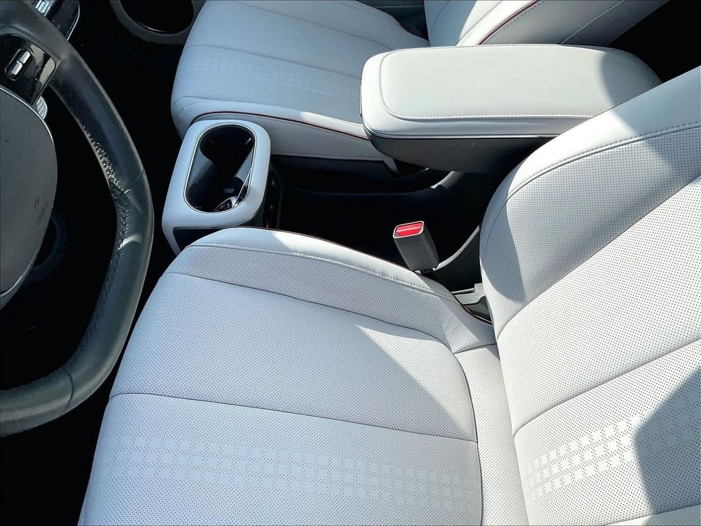 Used 2022 Gray Hyundai Limited image 20
