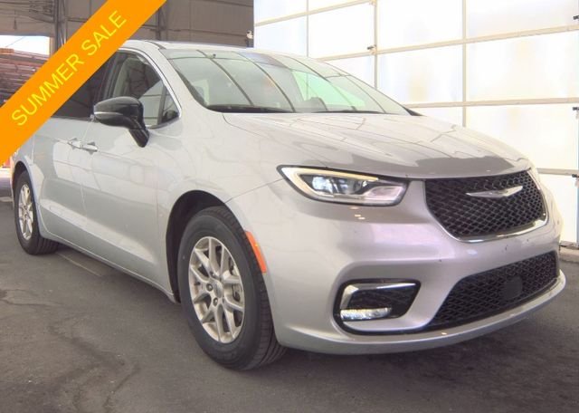 2024 Chrysler Pacifica's photo
