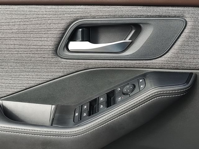 2021 Nissan Rogue SV - Photo 25