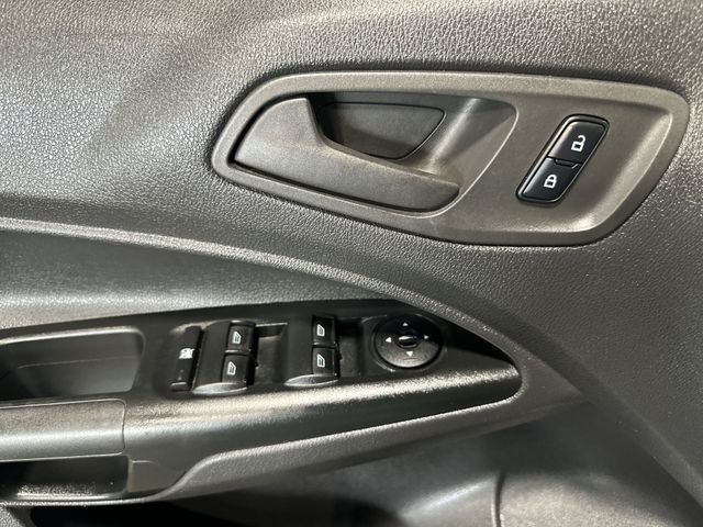 Used 2017 White Ford XL image 19