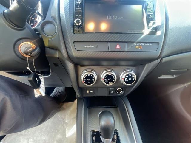 2025 Mitsubishi Outlander Sport ES - Photo 18