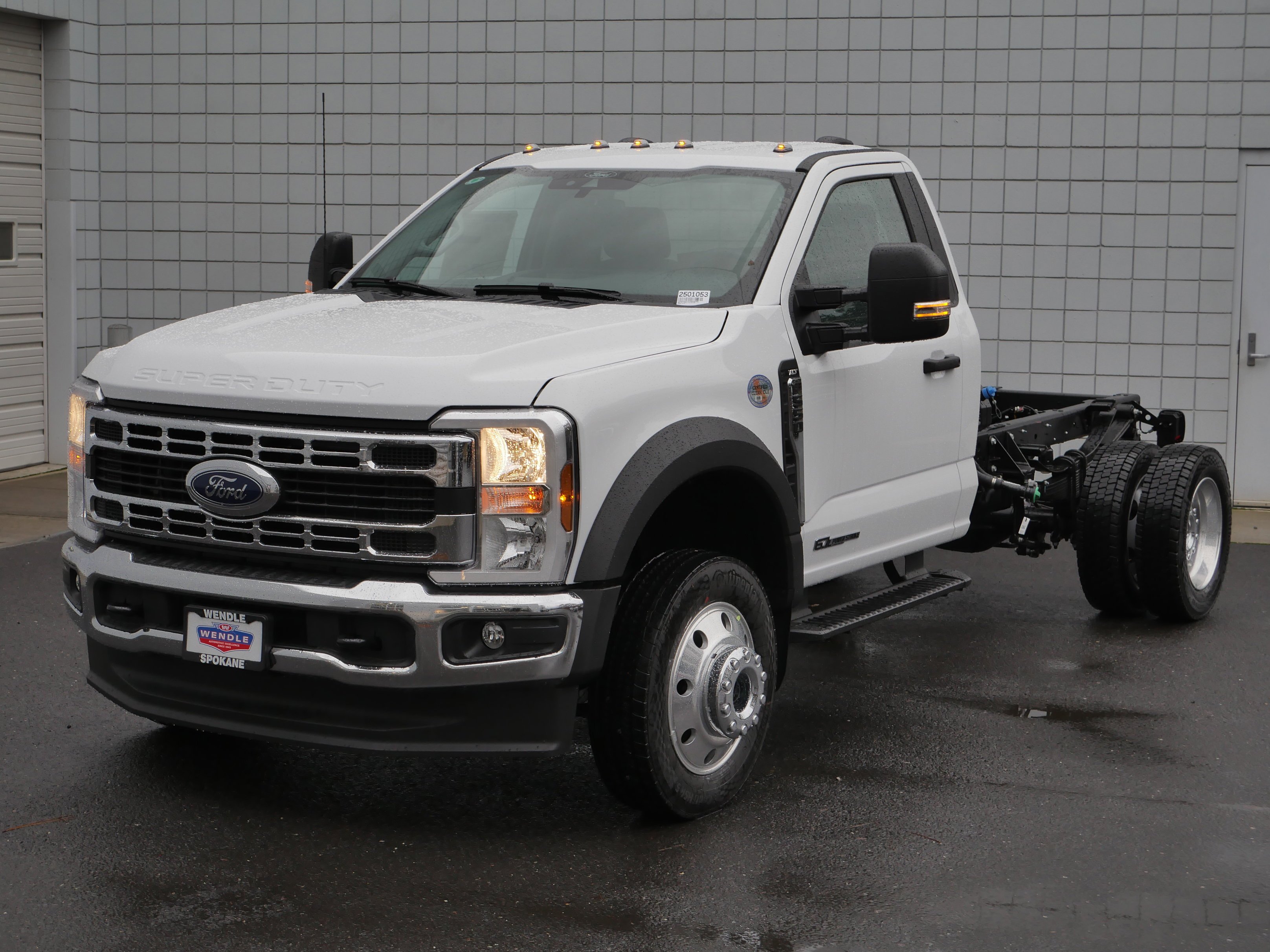 New 2026 Oxford White Ford F-550® XLT image 2