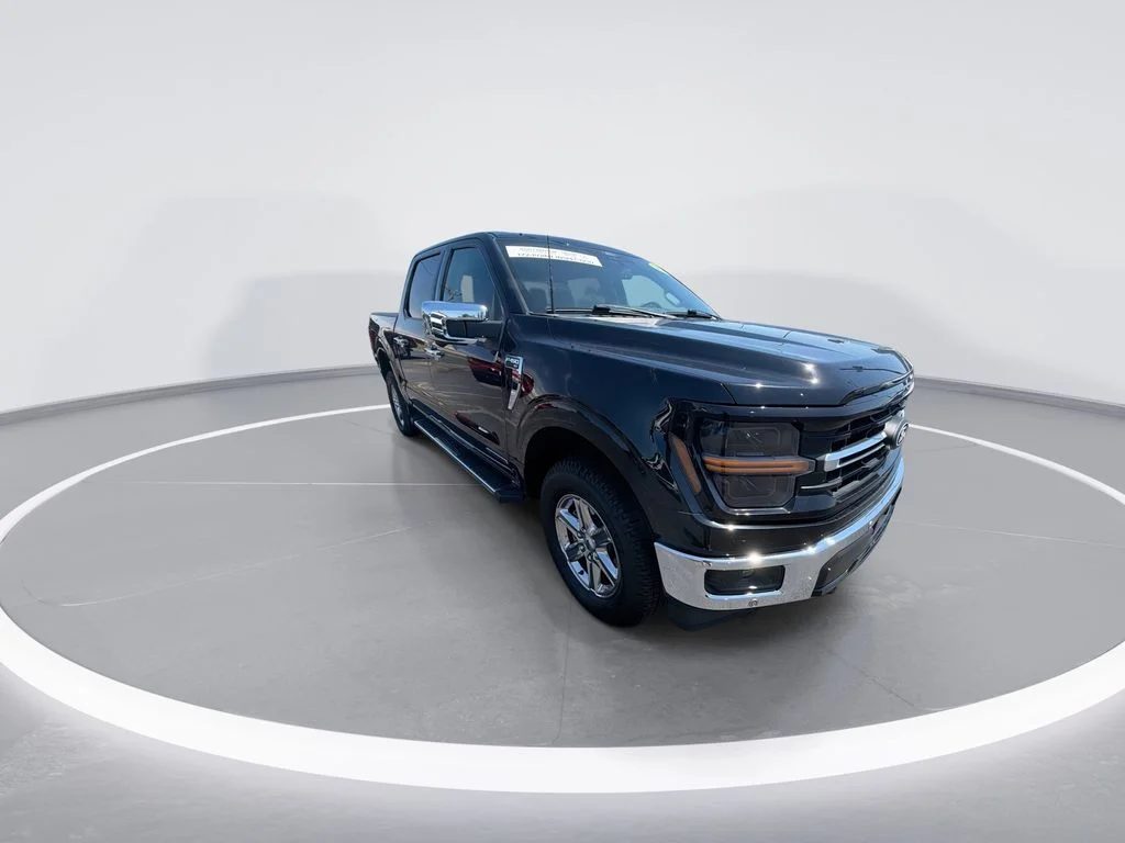 Used 2024 Black Ford XLT image 2