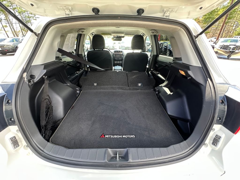 Used 2019 White Mitsubishi 2.4 GT image 25