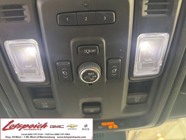 2023 GMC Yukon 4WD AT4's photo