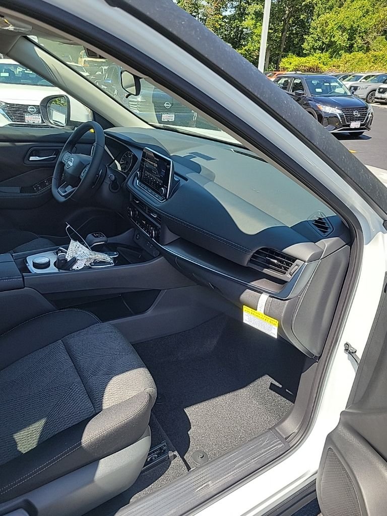 2026 Nissan Rogue SV - Photo 30