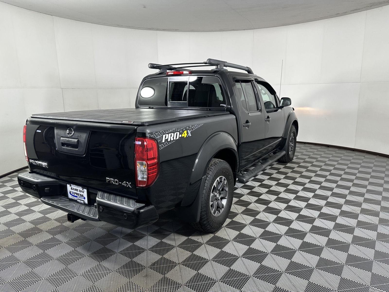 Used 2019 Magnetic Black Pearl Nissan PRO-4X image 16
