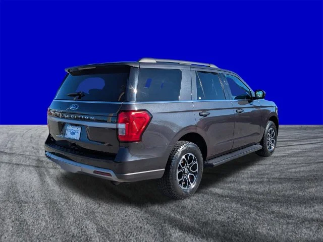 Certified Used 2024 Gray Metallic Ford XLT image 4