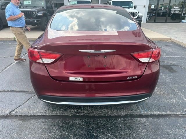 Used 2015 Red Chrysler Limited image 7