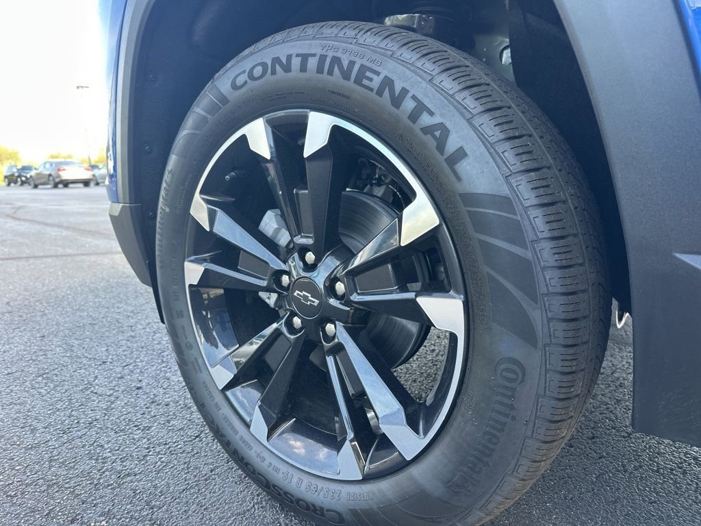 Used 2026 Reef Blue Metallic Chevrolet RS image 24