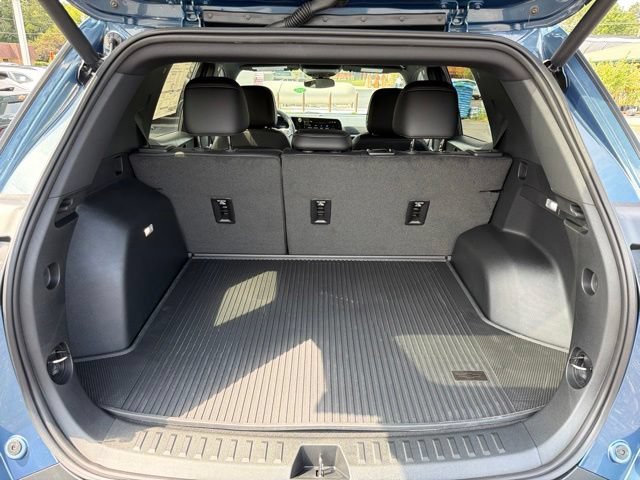2027 Chevrolet Equinox LT - Photo 12