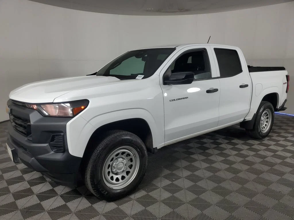 Used 2024 Summit White Chevrolet WT image 8