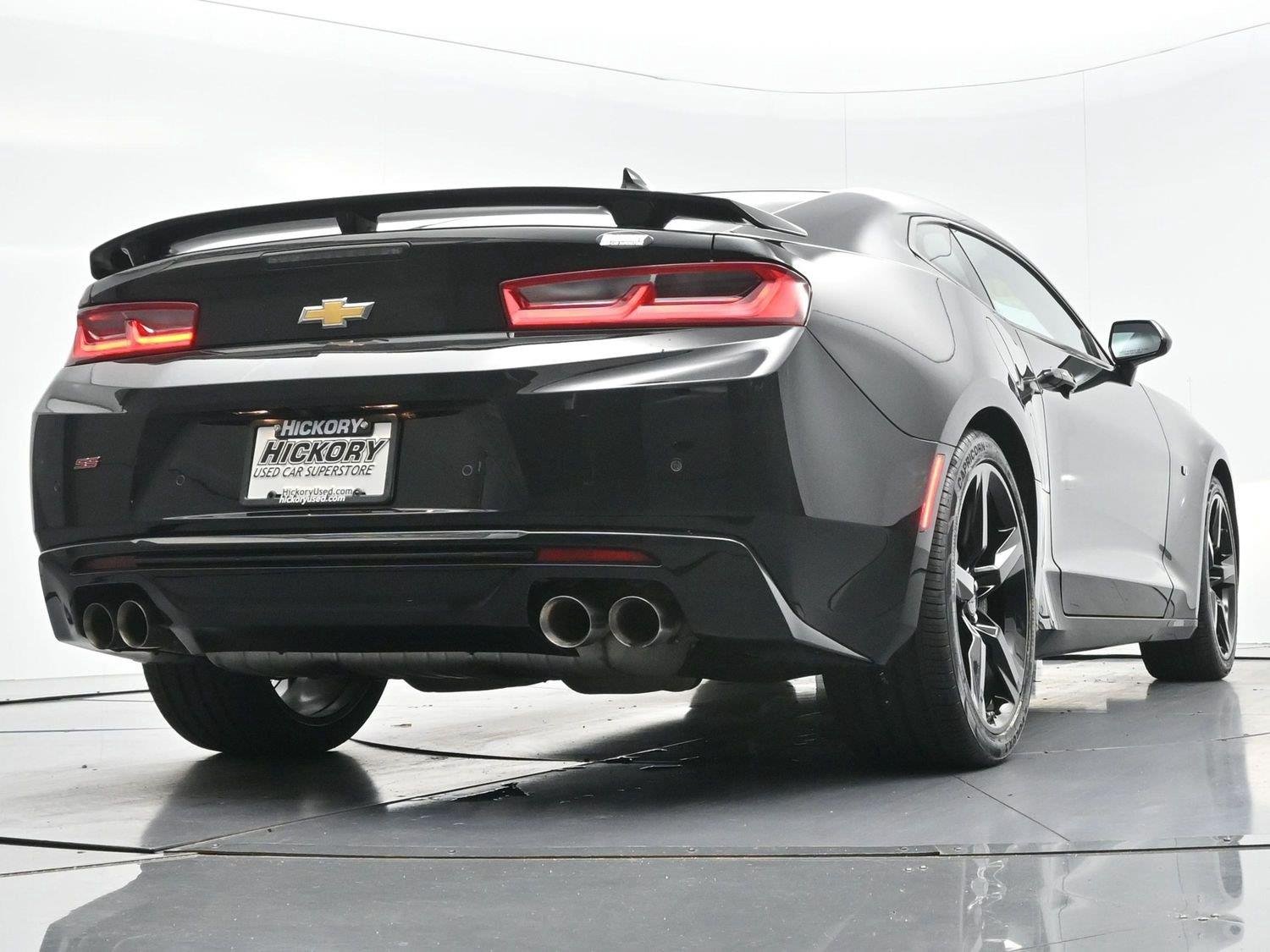 Used 2018 Black Chevrolet 2SS image 48