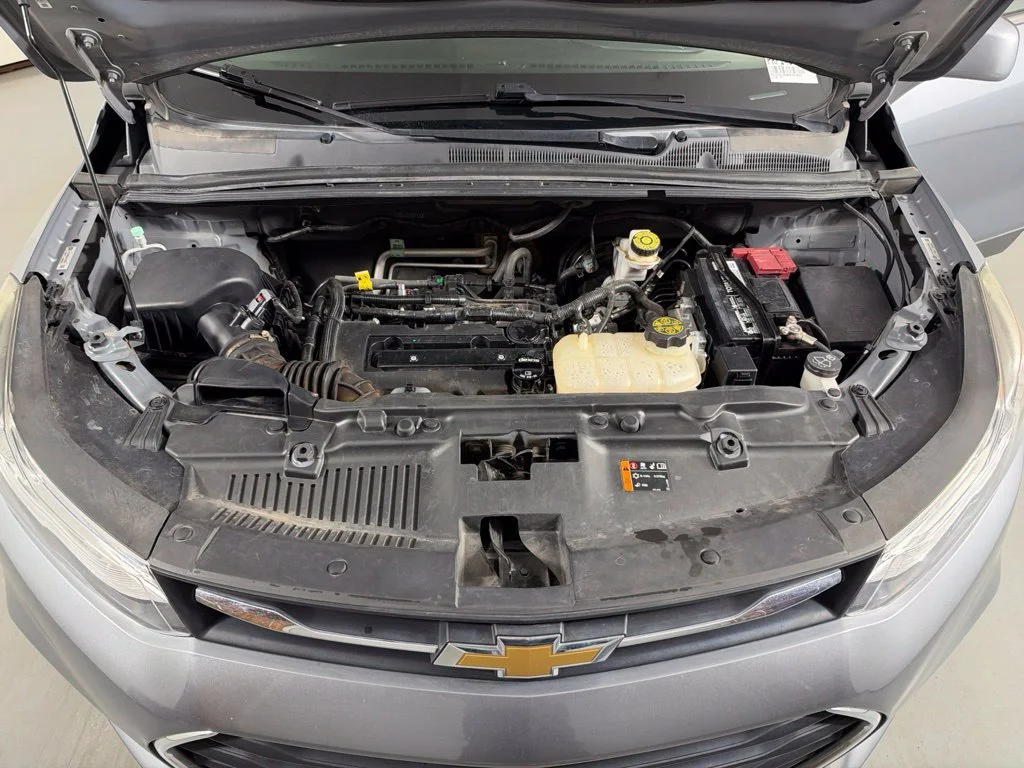 Used 2019 SATIN STEEL METALLIC Chevrolet LT image 40