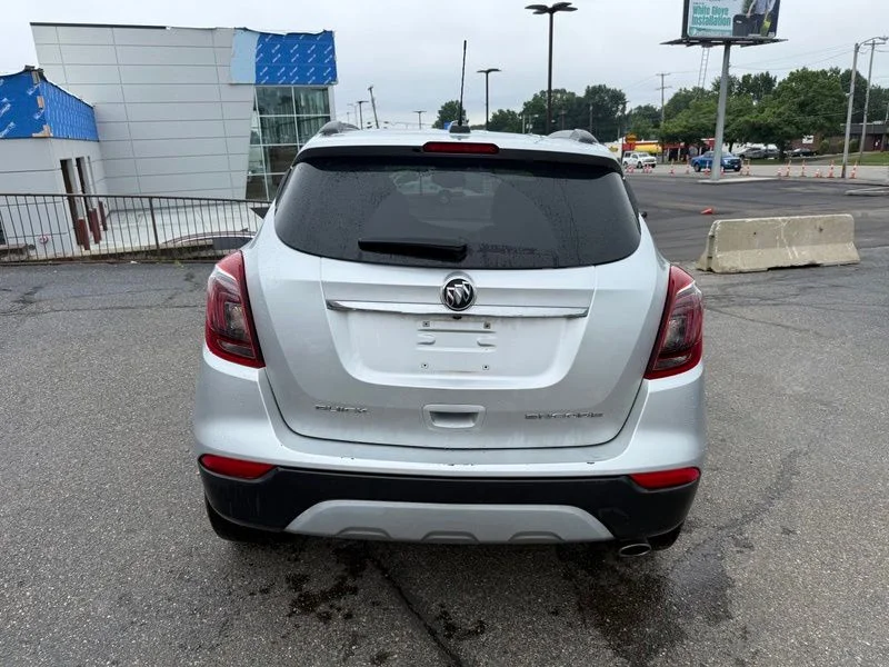 Used 2017 Silver Buick Preferred II image 7
