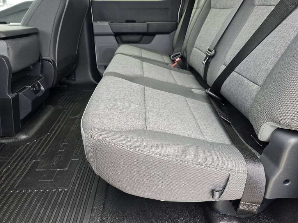 New 2025 Oxford White Ford XL image 30
