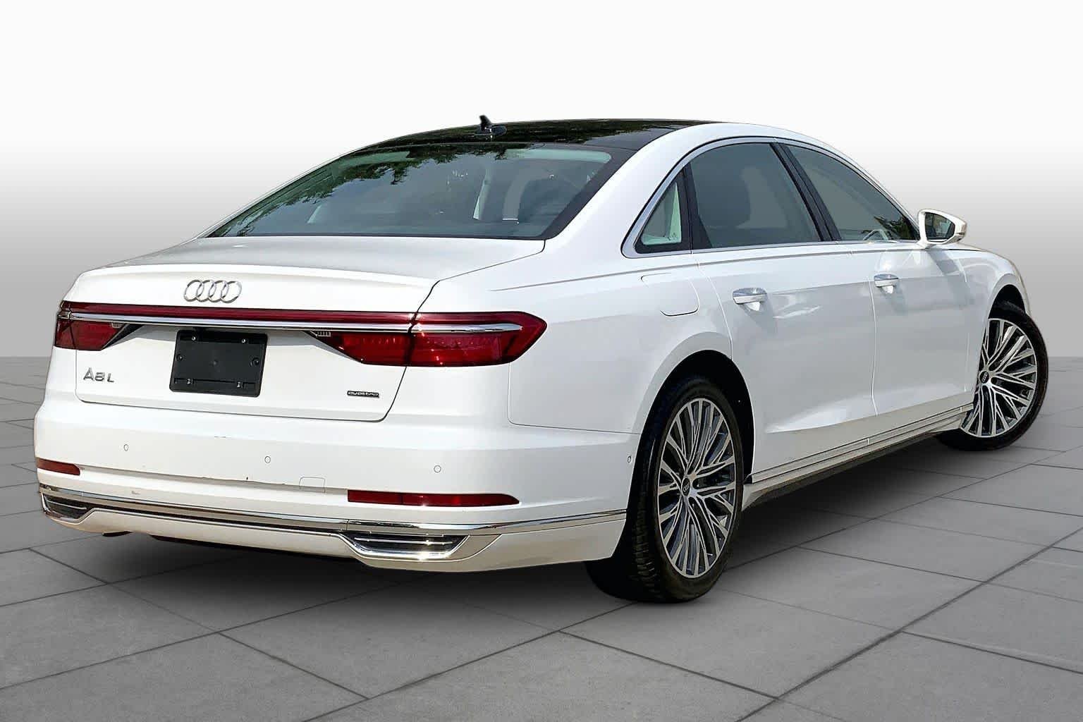 Used 2021 Glacier White Metallic Audi  image 13
