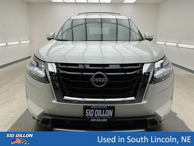 Used 2024 Pearl White Tricoat Nissan Platinum image 2