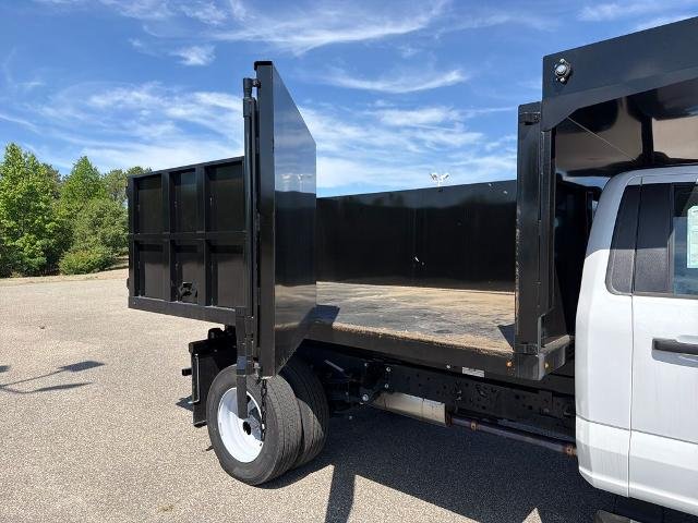 2025 Ford F-600 Super Duty Chassis Cab XL - Photo 43