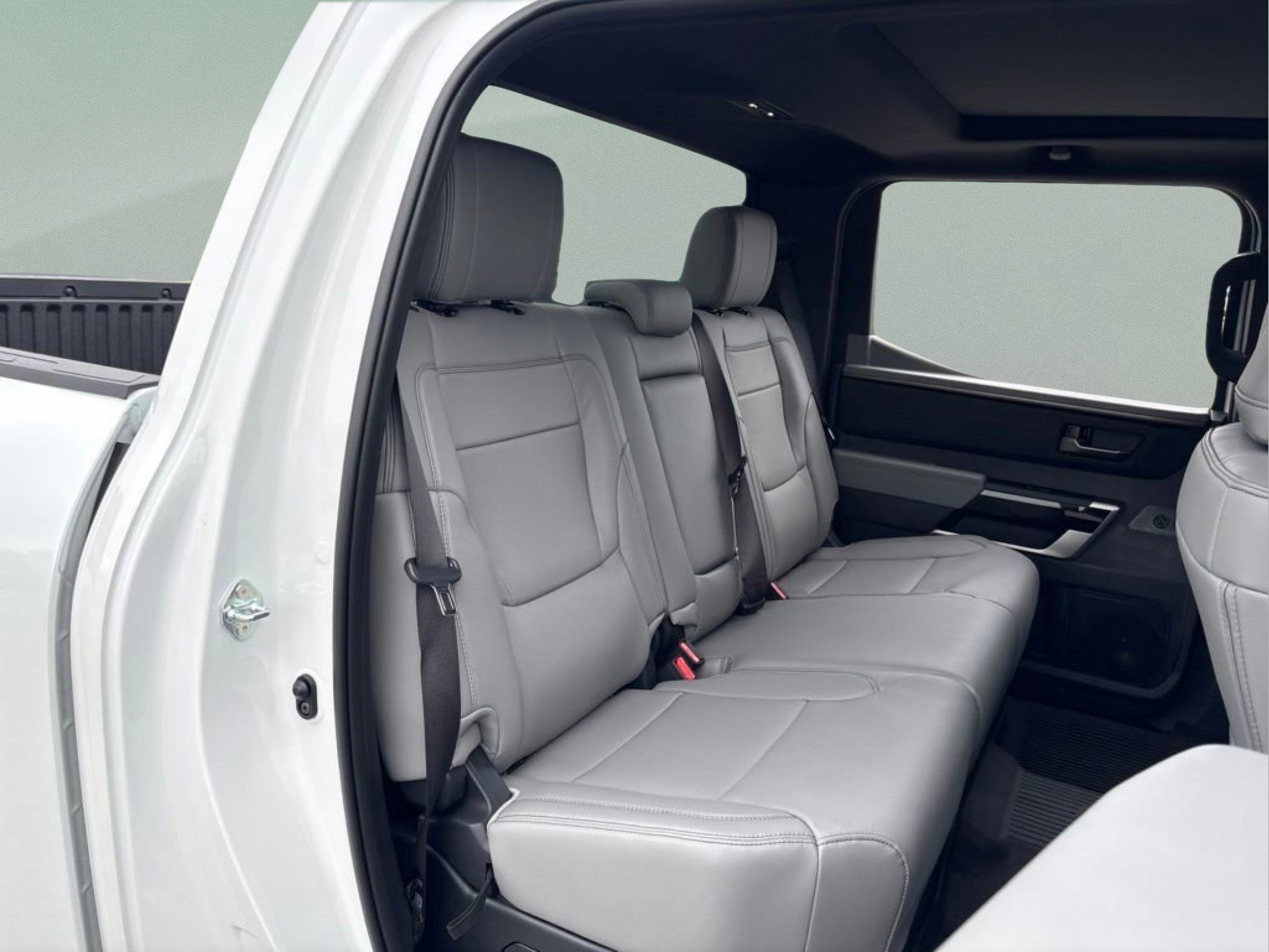 2026 Toyota Tundra Limited - Photo 33