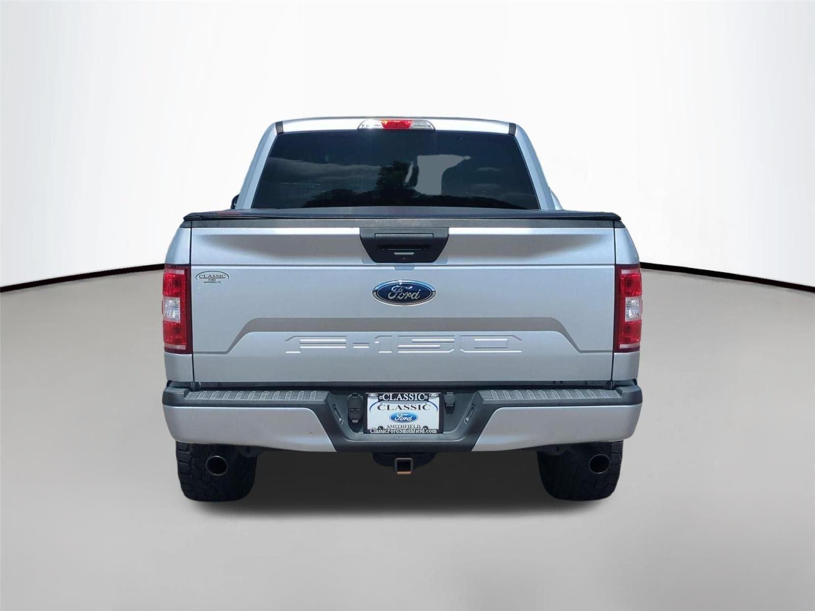 Used 2018 Ingot Silver Ford XL image 4