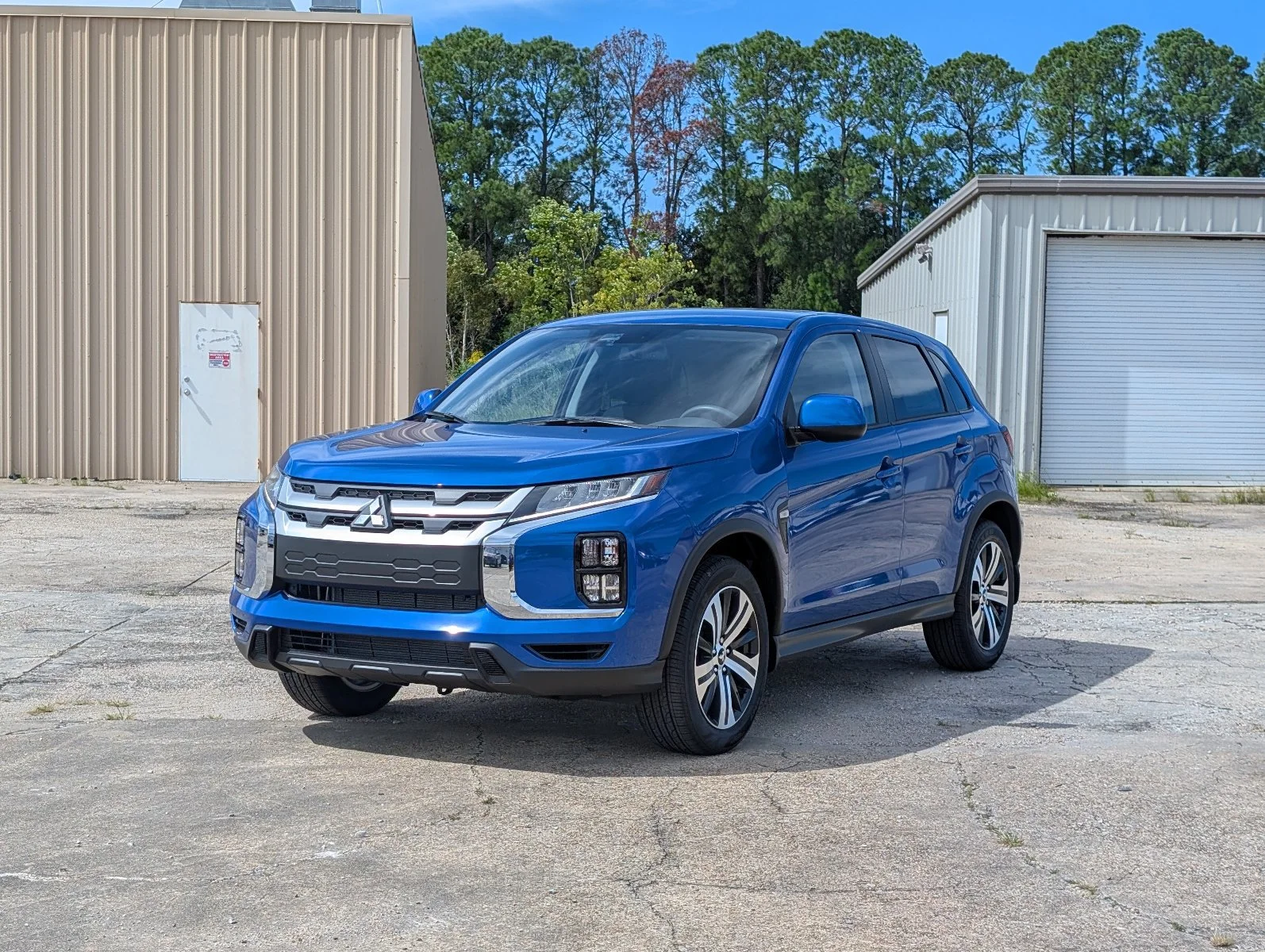 2027 Mitsubishi Outlander Sport ES