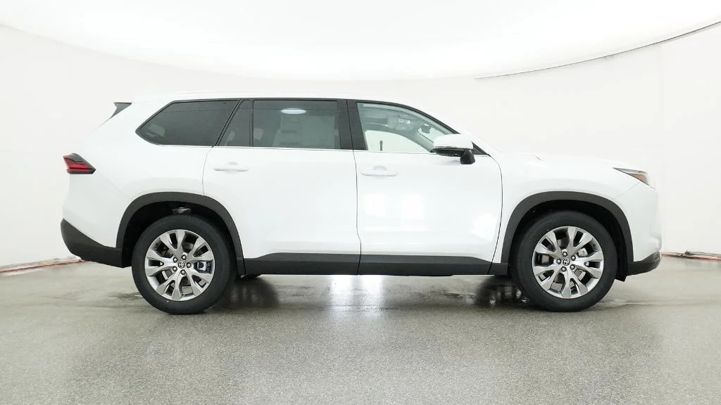 New 2026 Wind Chill Pearl Toyota Limited image 11