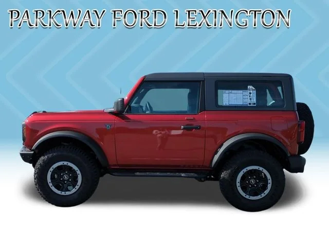 Used 2022 Red Ford Base image 2