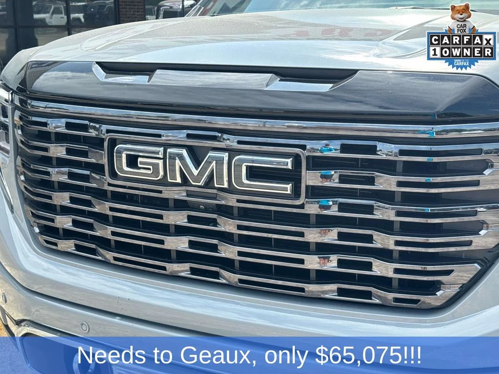 Used 2025 Gray GMC Denali Ultimate image 8