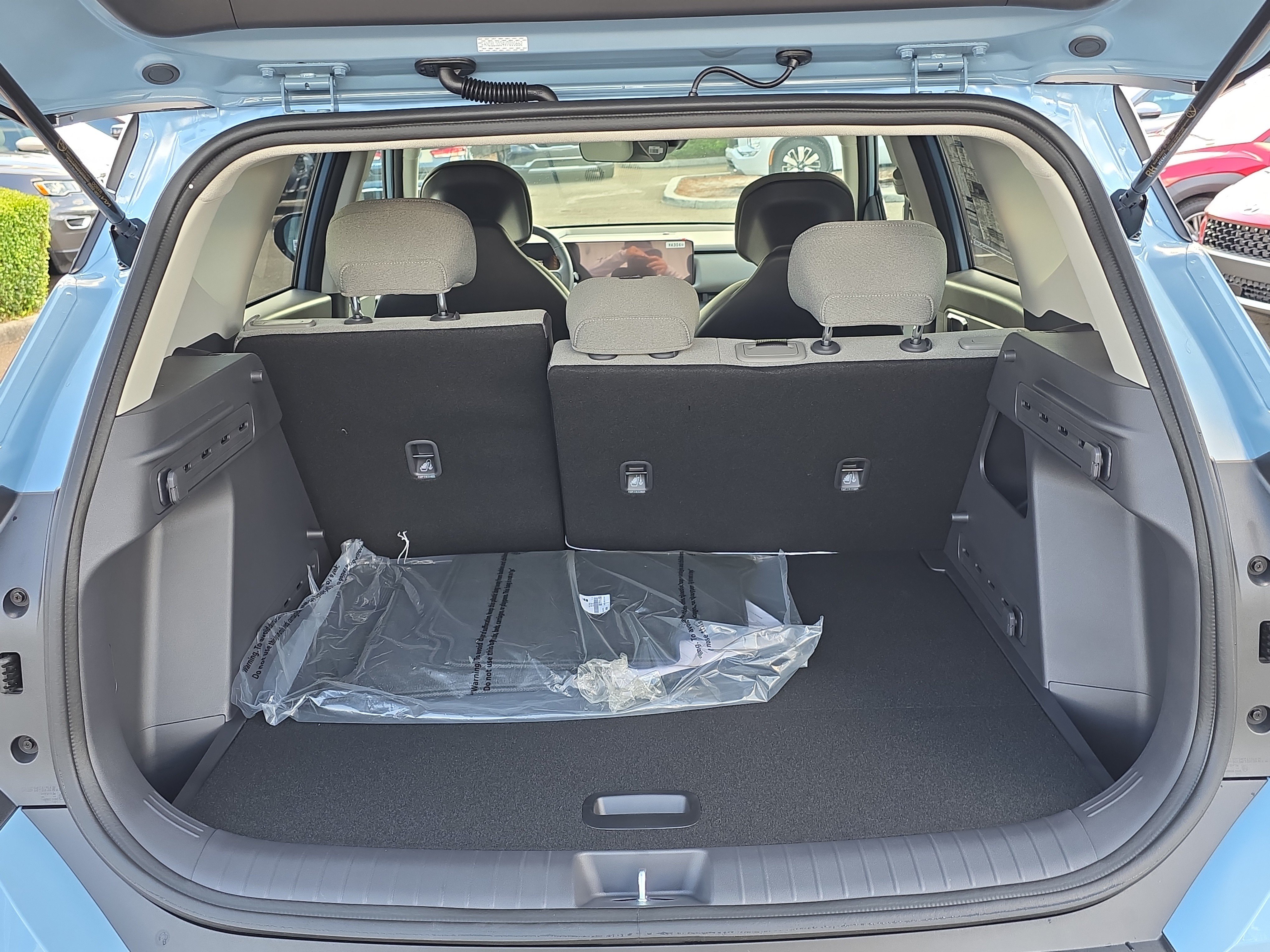 New 2027 Frost Blue / Black Roof Kia S image 10