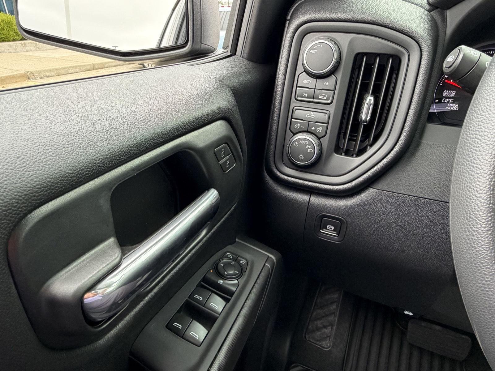 2026 Chevrolet Silverado 1500 Custom - Photo 10