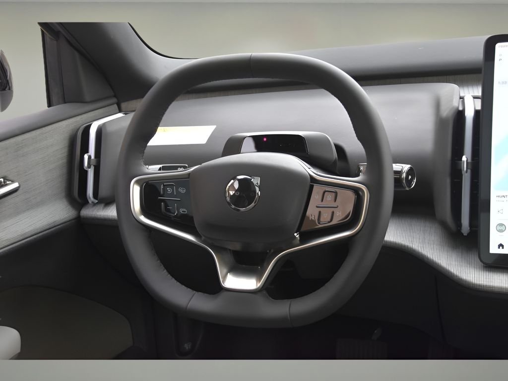 2026 Volvo EX30 Ultra - Photo 15