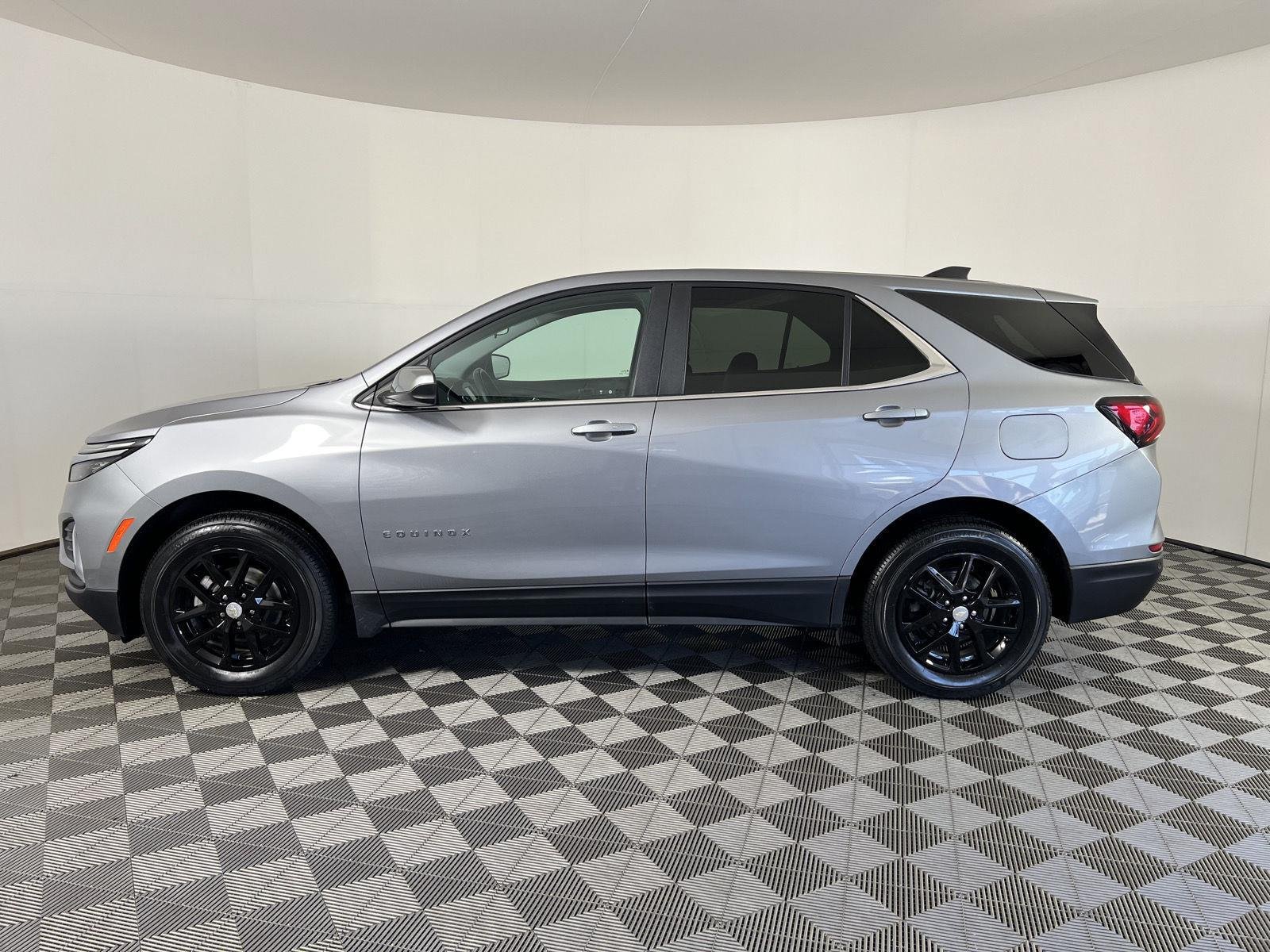 Used 2024 Sterling Gray Metallic Chevrolet LT image 28