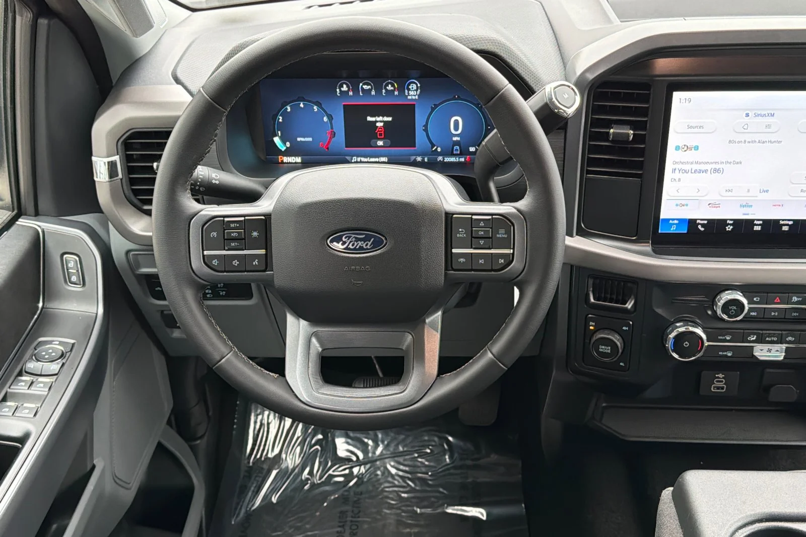 Used 2025 Gray Ford XLT image 12
