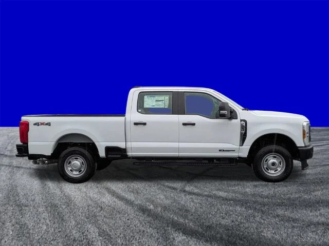 New 2026 Oxford White Ford F-250® XL image 3