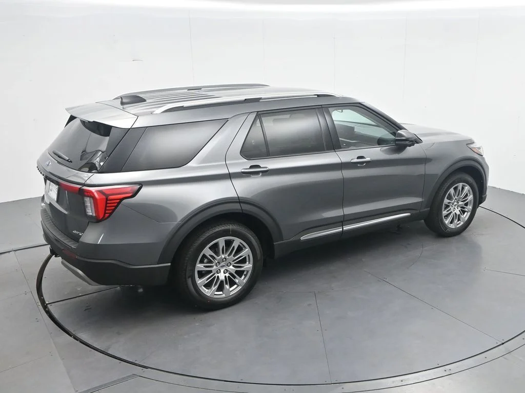New 2026 Carbonized Gray Metallic Ford Platinum™ image 37