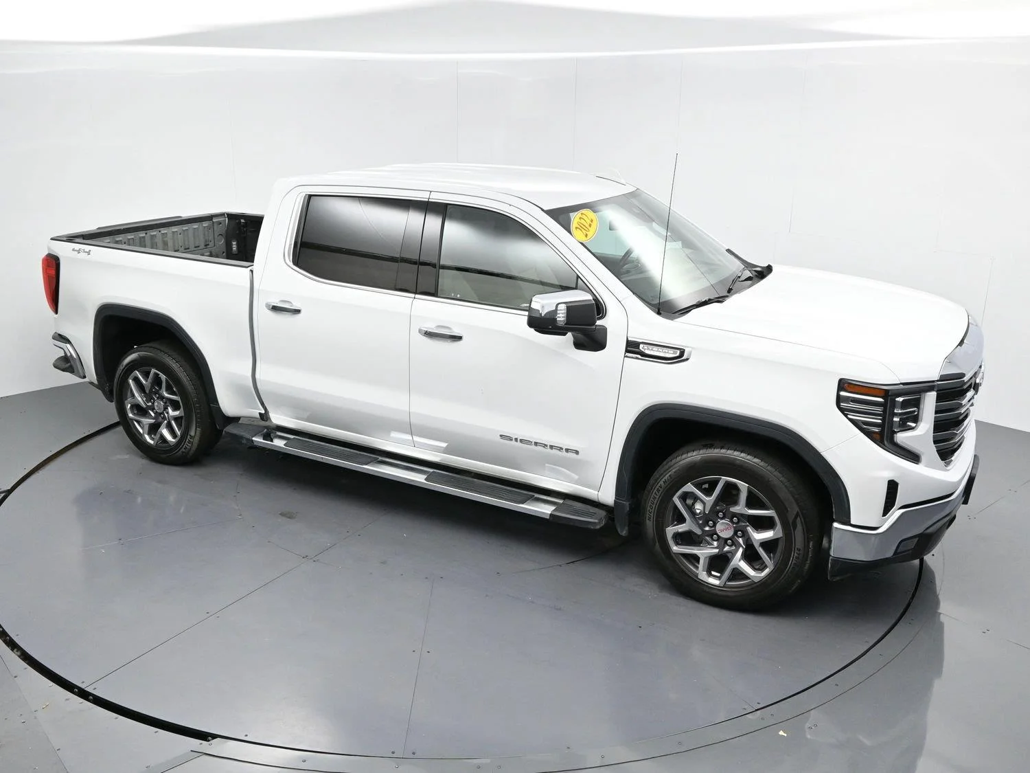 Used 2022 Summit White GMC SLT image 38