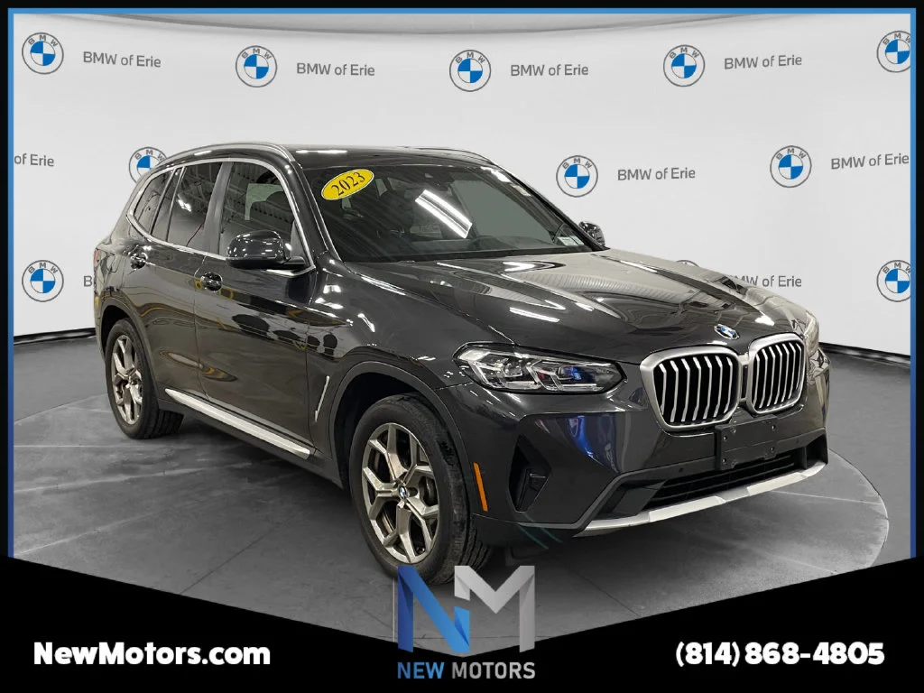 Used 2023 Dark Graphite BMW xDrive30i image 7