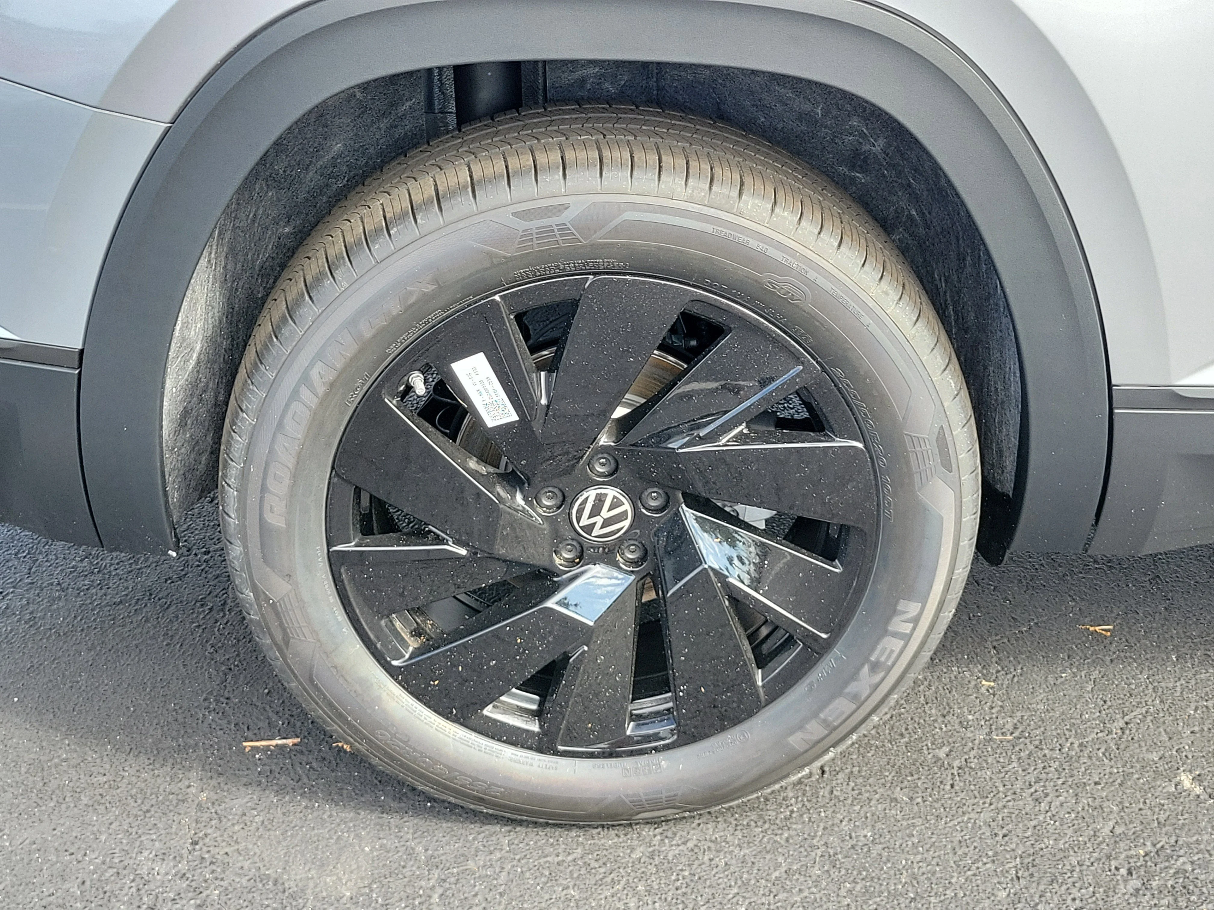New 2026 Silver Volkswagen SE w/Technology image 37