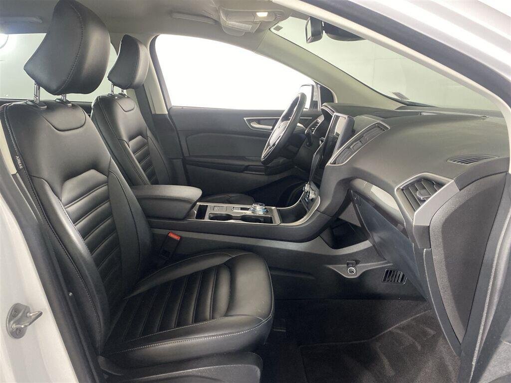 Used 2023 Oxford White Ford SEL image 27