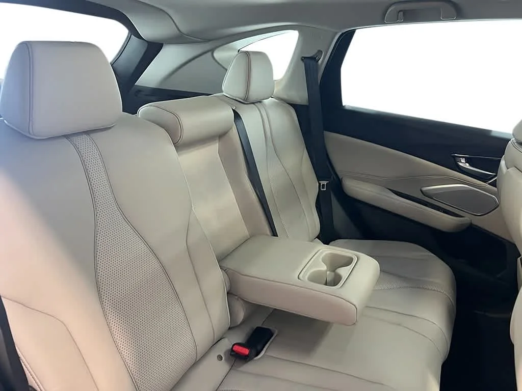 New 2026 Majestic Black Pearl Acura w/Technology Package image 36