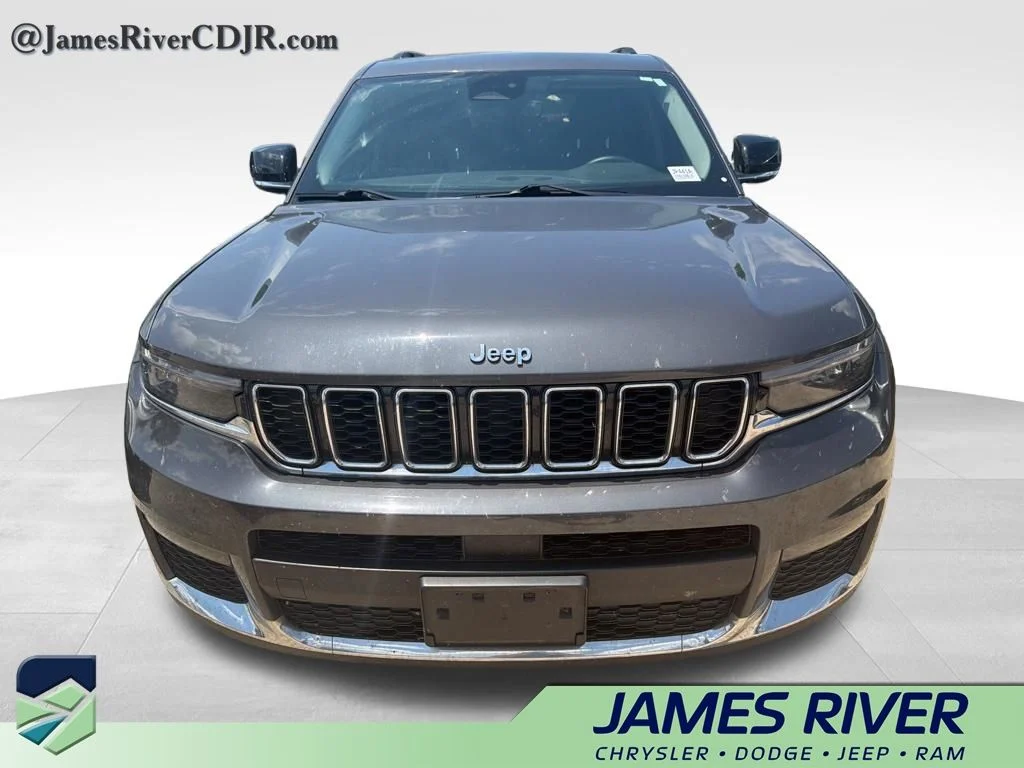 Used 2021 Gray Jeep Limited image 3