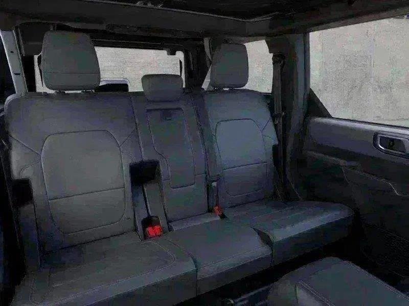 New 2026 Avalanche Gray Ford Big Bend image 31