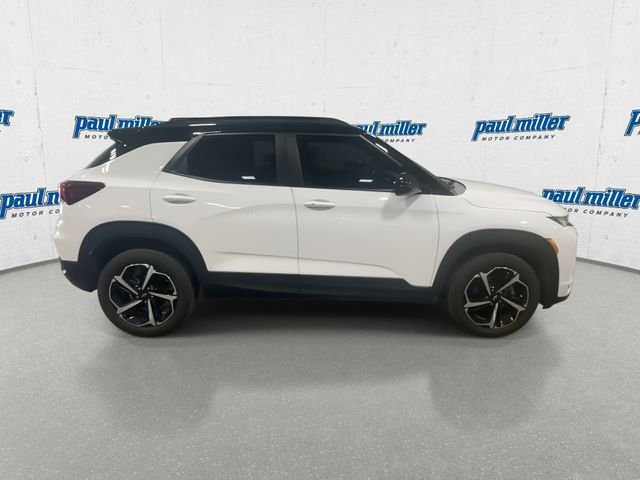 Used 2022 Summit White Chevrolet RS image 12