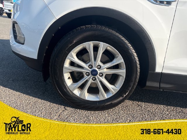 Used 2018 White Ford SE image 29