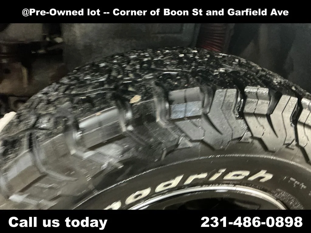 Used 2011 Black Jeep Unlimited Rubicon image 12