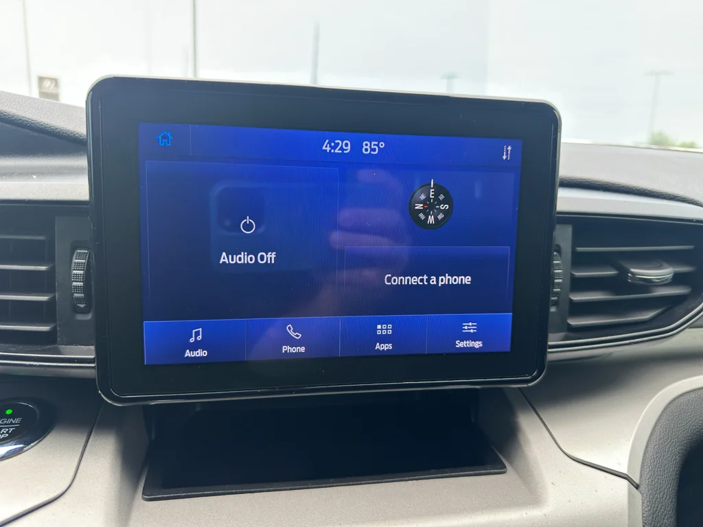 Used 2020 Agate Black Metallic Ford XLT image 19