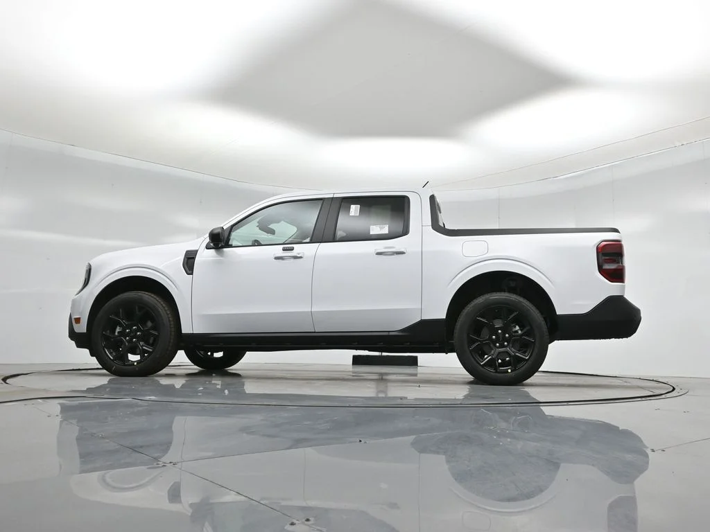 New 2026 Oxford White Ford Lariat image 52
