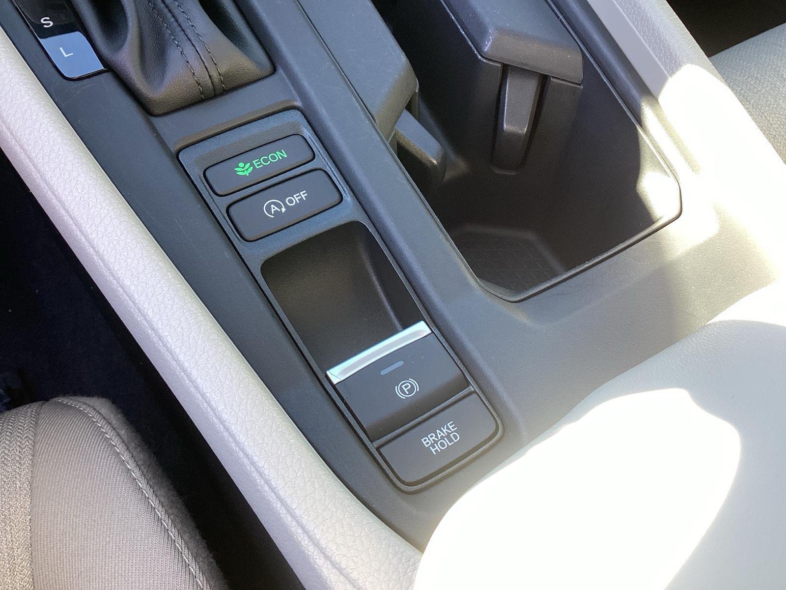 Used 2024 Platinum White Pearl Honda EX image 26